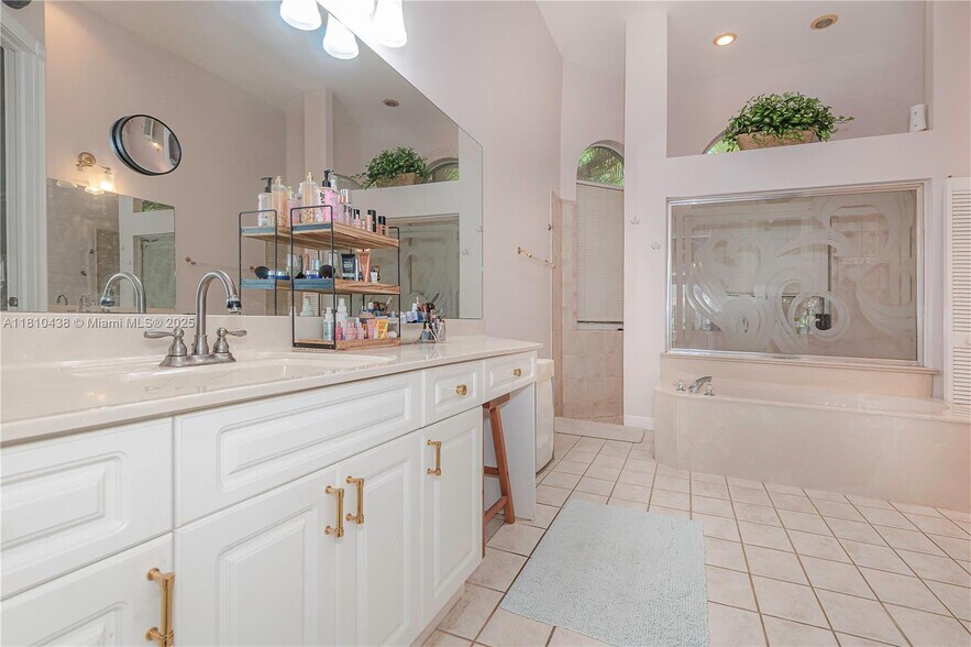 Building Photo - 2170 SW 131st Ter