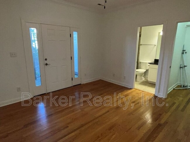 Building Photo - 1343 Cameron View Ct