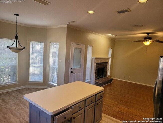 Building Photo - 2122 Chittim Pass Dr