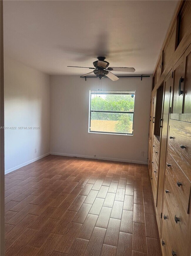 Building Photo - 8509 Shadow Ct