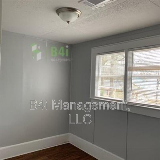 Building Photo - 1123 Drewery Ave