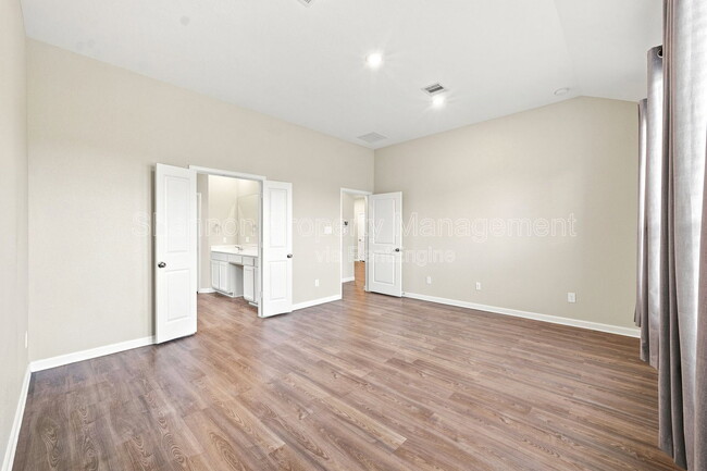 Building Photo - 32311 Melbrooke Dr