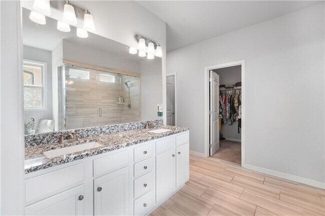 Building Photo - 3170 Andover Trl