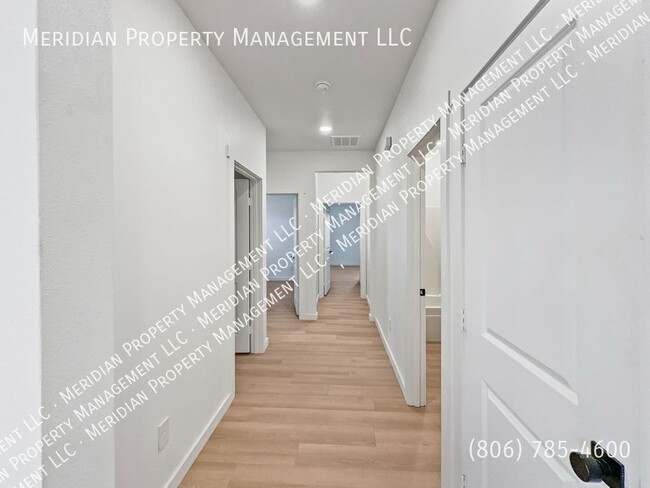 Building Photo - 5805 URBANA-