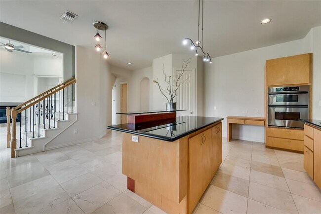Building Photo - 1271 Carl Dr
