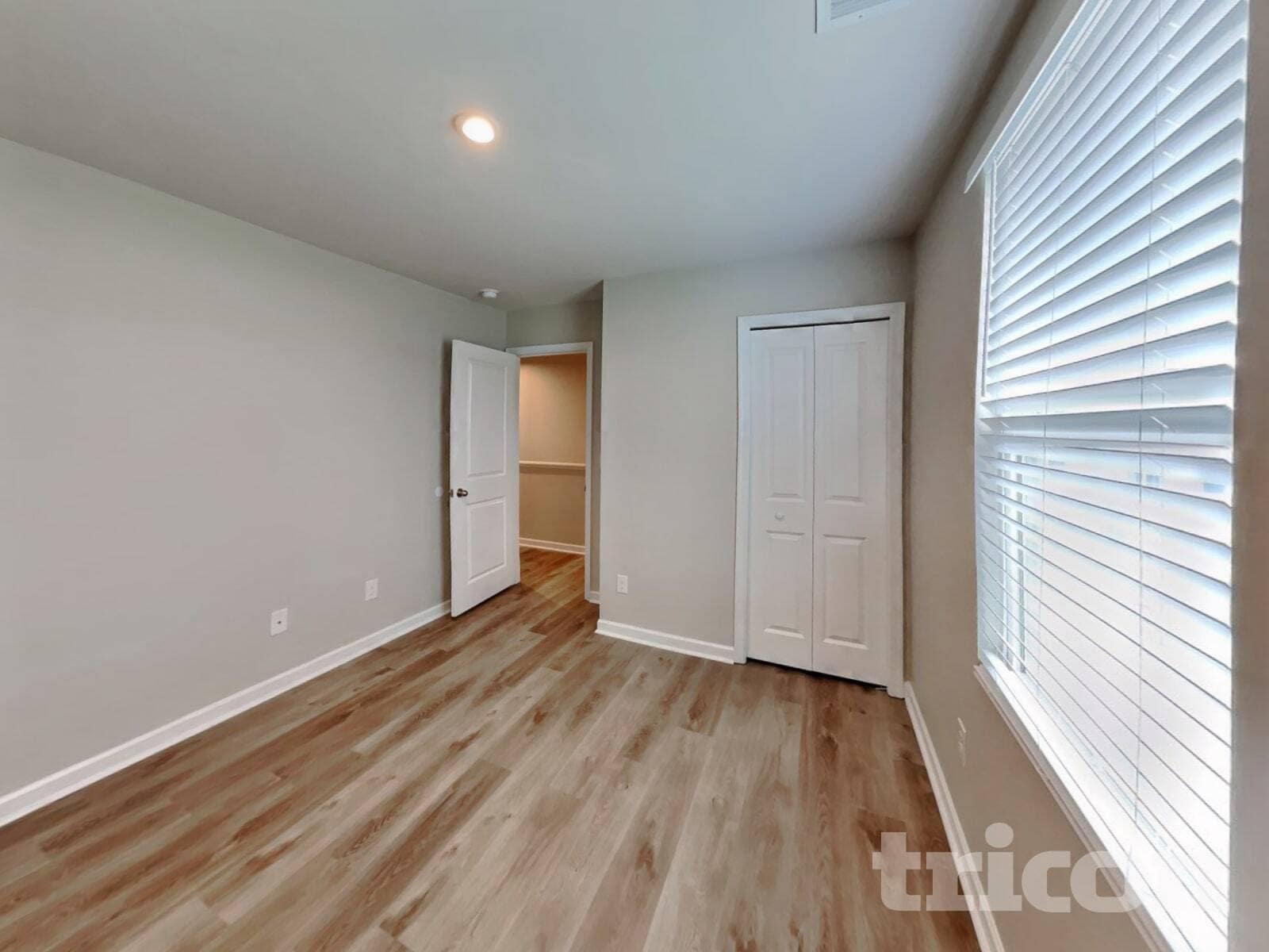 Building Photo - 2424 Solomon Ln