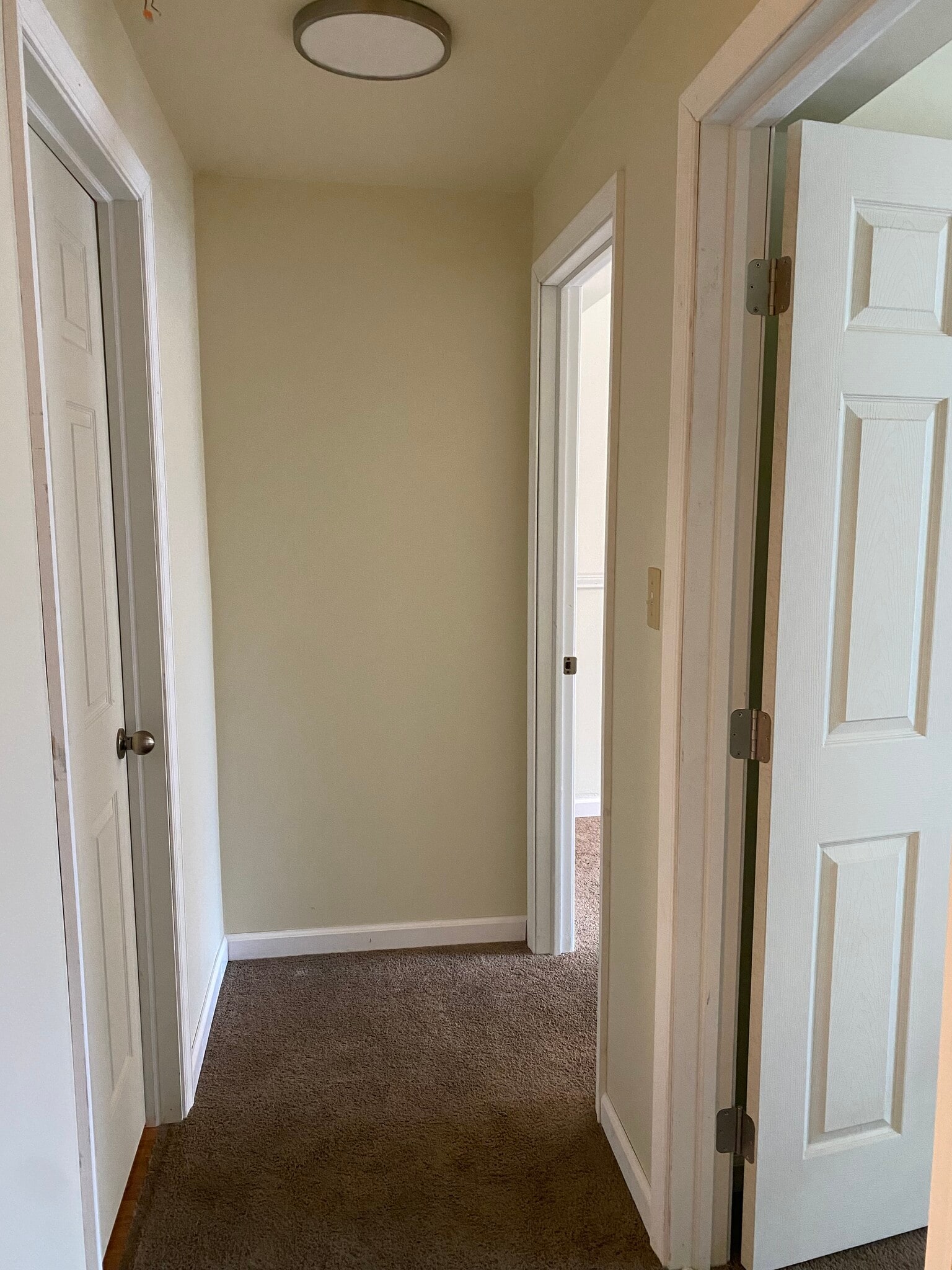 Building Photo - 34 Chestnut St