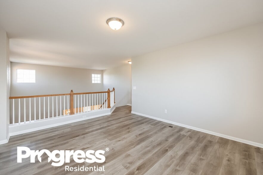 Building Photo - 4008 Ascendant Dr