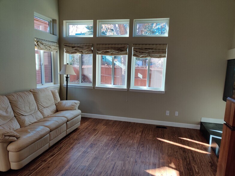 Building Photo - 16211 E Princeton Cir
