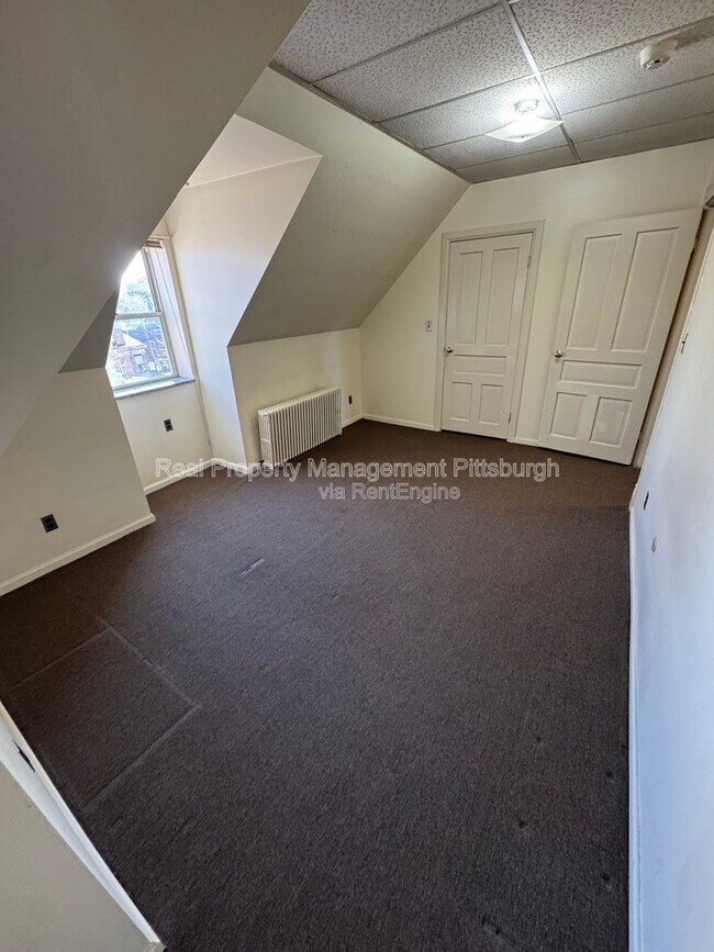 Building Photo - 437 S Aiken Ave