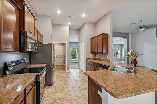 Building Photo - 13070 Sigmund St