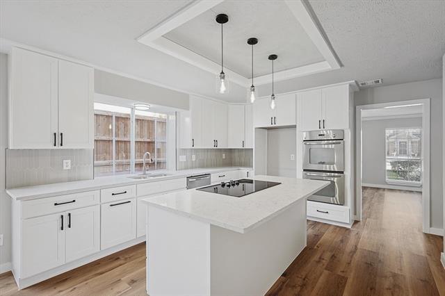 Building Photo - 7501 Hughes Dr