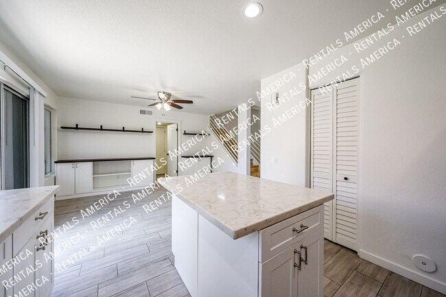 Building Photo - 3829 E Ironwood Dr