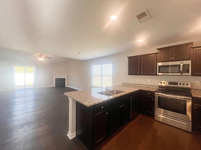 Building Photo - 259 Millen Dr
