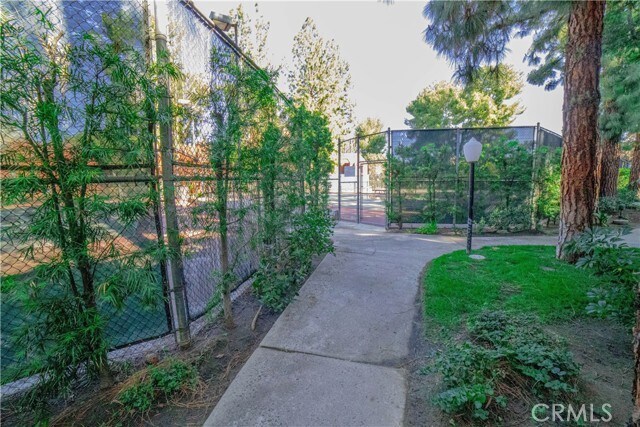 Building Photo - 388 S Prospectors Rd