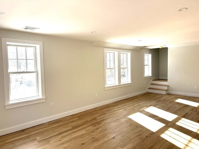 Building Photo - 42 Prospect St