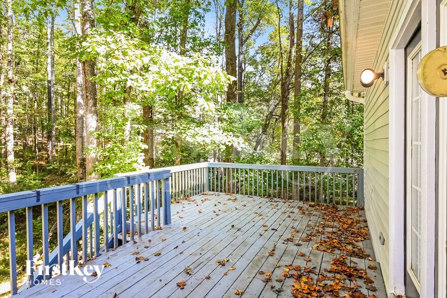 Building Photo - 8900 Juaquin Ln