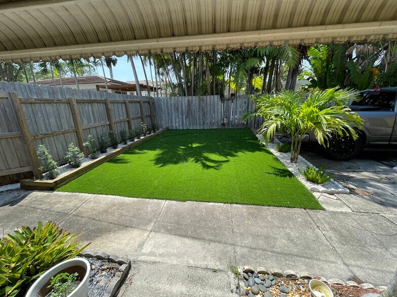 Building Photo - 1425 Madison St