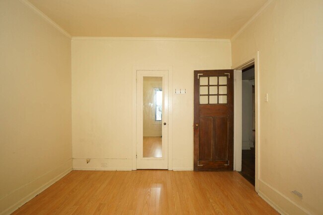 Bedroom - The Old Heidelberg