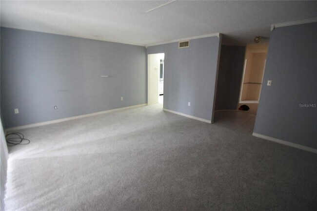 Building Photo - 540 Orange Dr