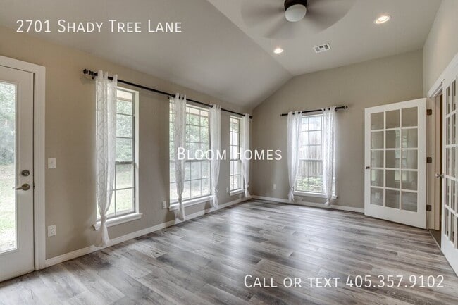 Building Photo - 2701 Shady Tree Ln
