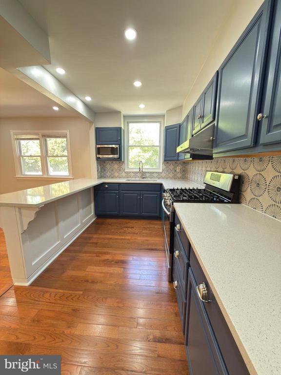Building Photo - 268 S Bayberry Ln