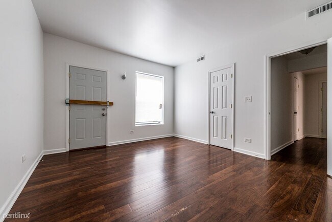 Building Photo - 801 E Drexel Square