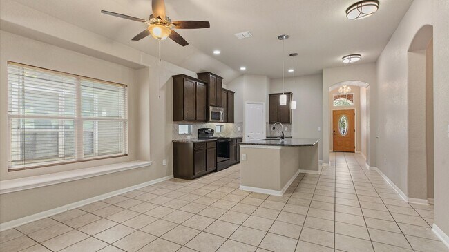 Building Photo - 6026 Cielo Ranch
