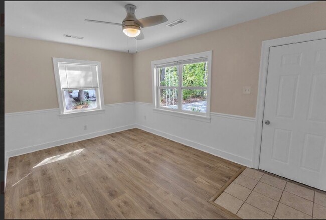 Building Photo - 1544 Orange Grove Rd