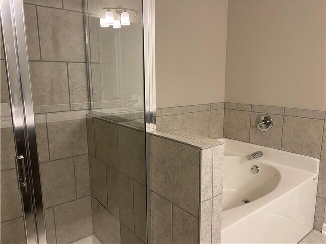 Building Photo - 2183 Shetley Creek Dr