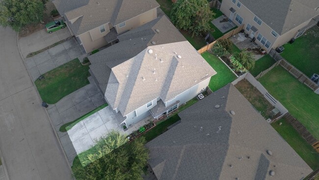 Building Photo - 14319 Mirkwood Ln