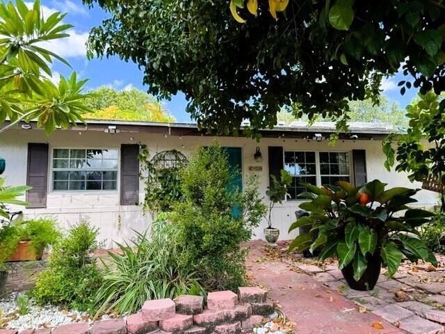 Building Photo - 3803 Heather Dr W