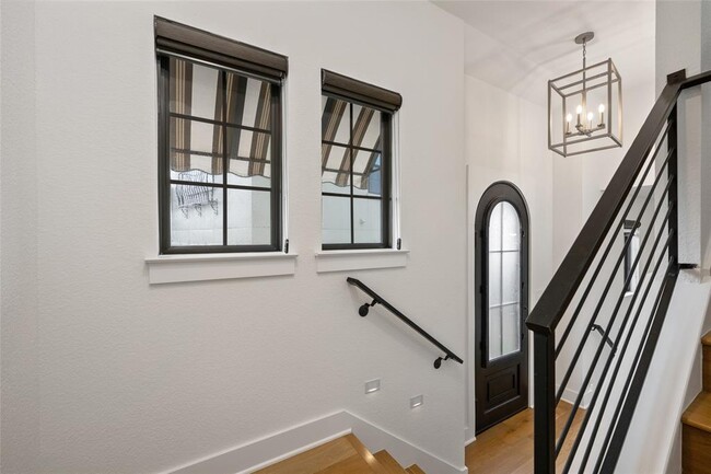 Building Photo - 403 Rose Branch Way