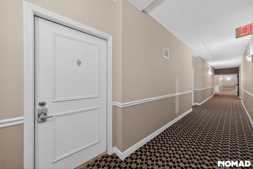 Building Photo - 787 Graceland Ave