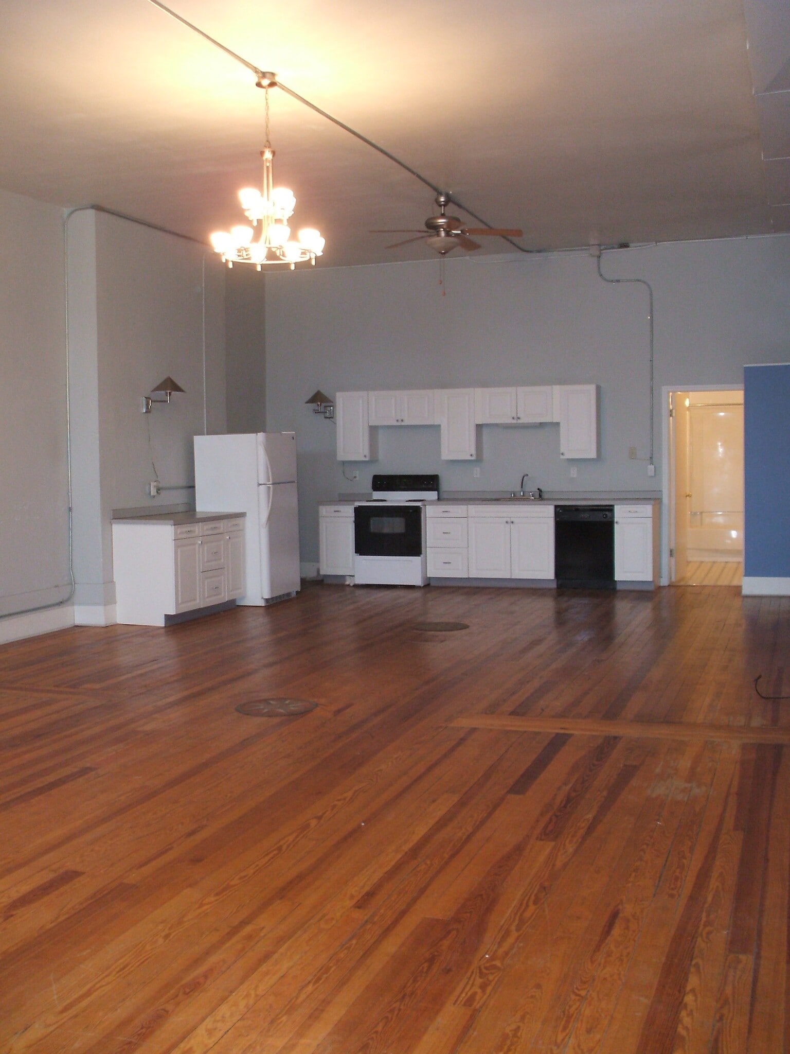 Building Photo - 43 N 3rd St
