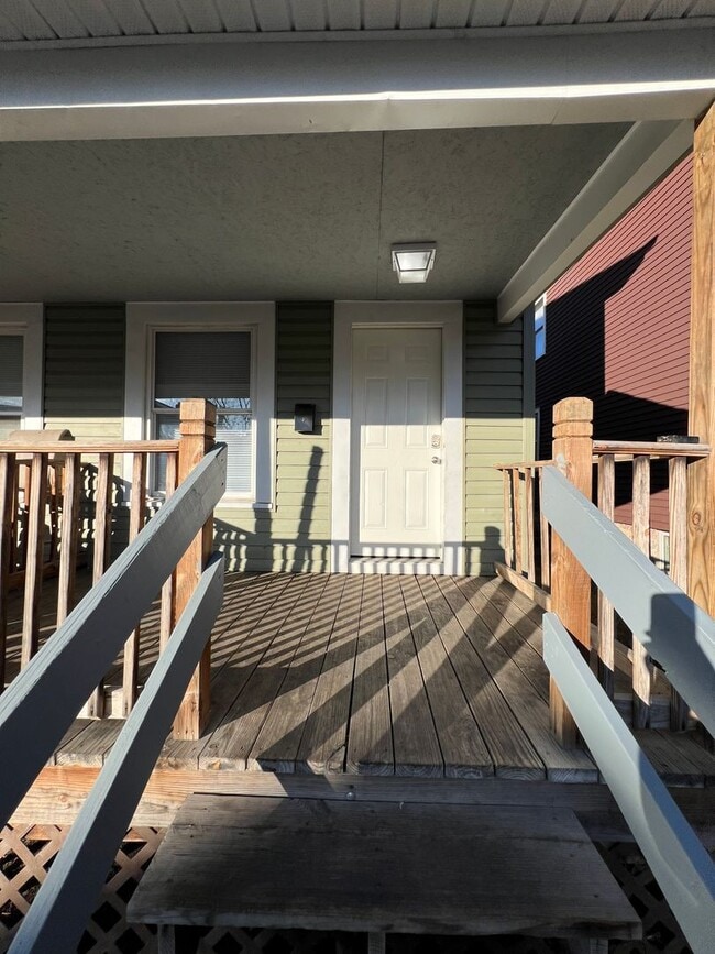 Building Photo - 808-810 Reinhard Ave