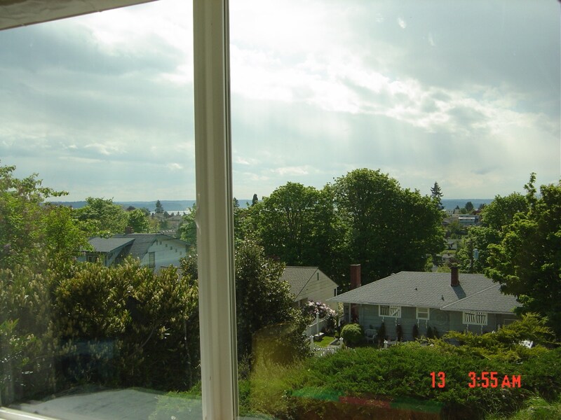 Building Photo - 5202 37th Ave SW