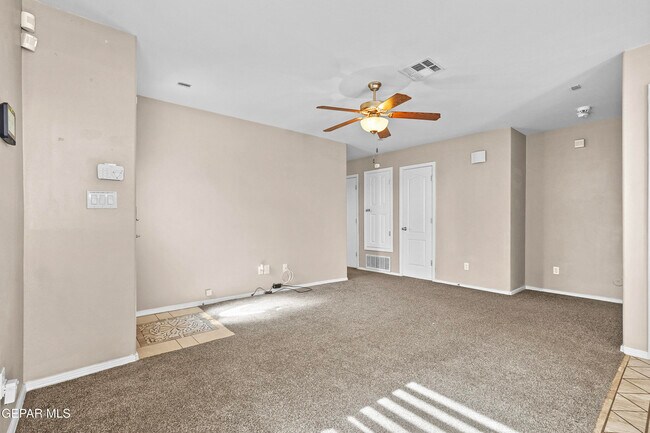 Building Photo - 2404 Escape Point St