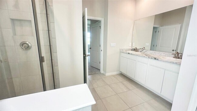 Building Photo - 17915 Cantarina Cove