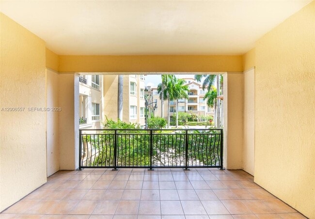 Building Photo - 16101 Emerald Estates Dr