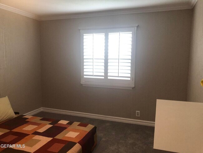 Building Photo - 252 Shadow Mountain Dr
