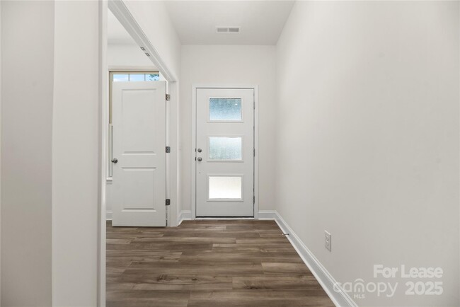 Building Photo - 116 Judson Ave
