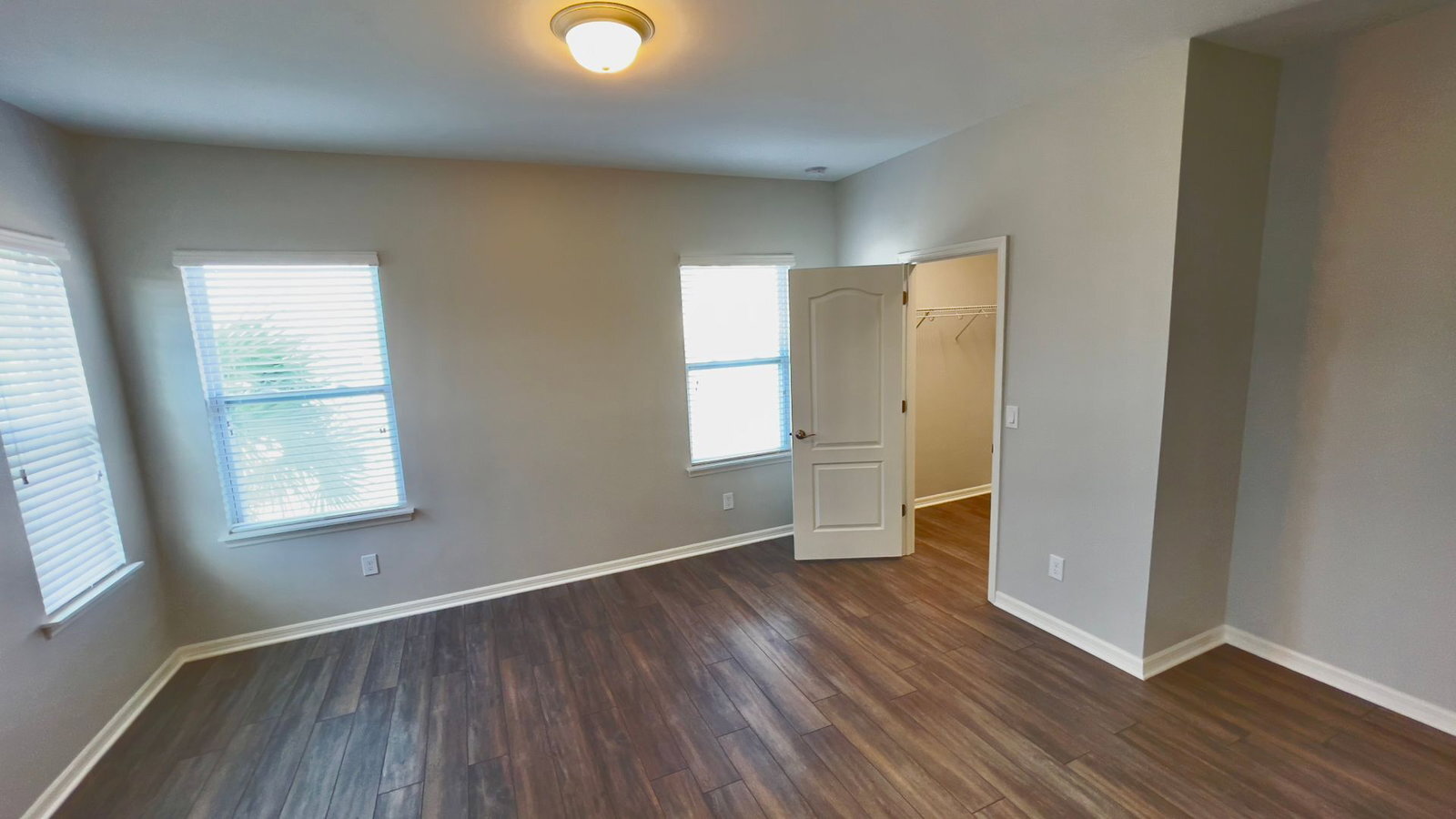 Building Photo - 7255 Shadeview Alley