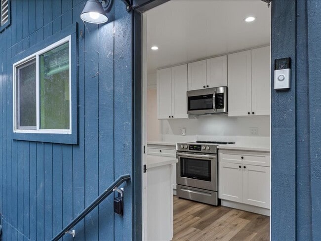 Building Photo - 14842 Canyon 1 Rd