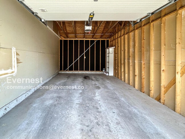 Building Photo - 7855 Brandy Cir