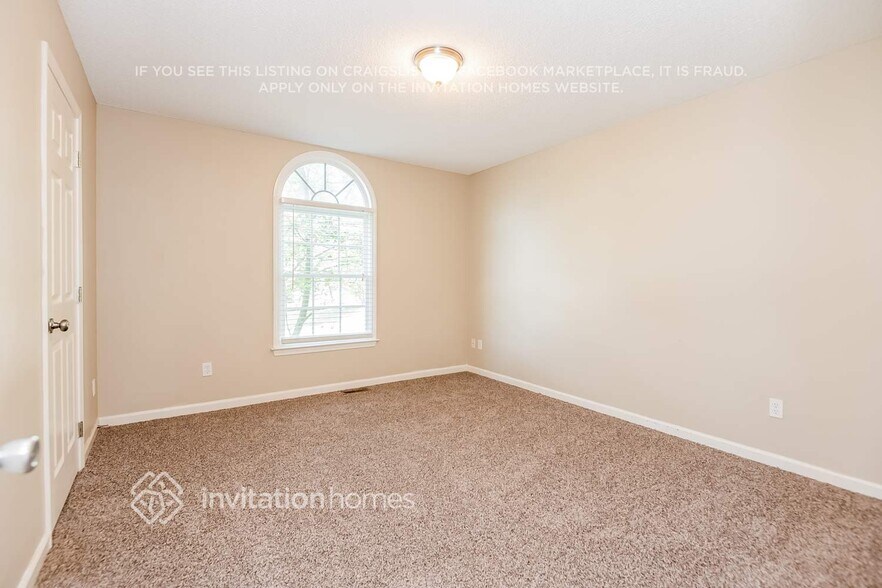 Building Photo - 303 Pamela Pl