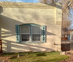 Building Photo - 419 10th St