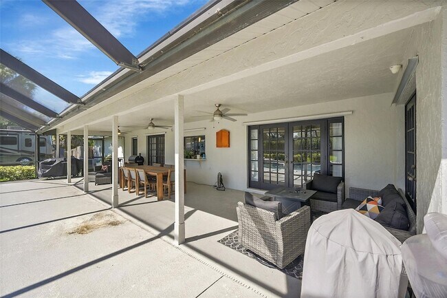 Building Photo - 8606 Arrowhead Dr