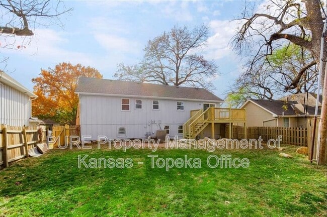 Building Photo - 12908 W 102nd St