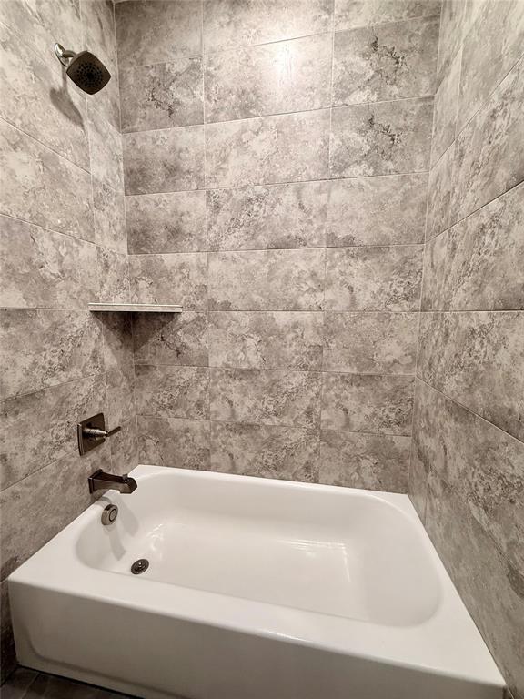 Building Photo - 1421 Hickory Trl